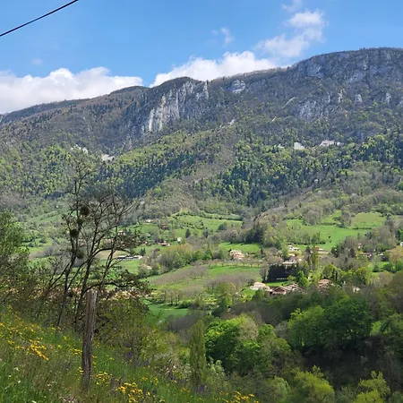 Bed & Breakfast Le Bonheur Du Royans Hotes