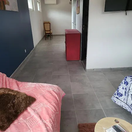 Le Bonheur Du Royans Chambre H 住宿加早餐酒店